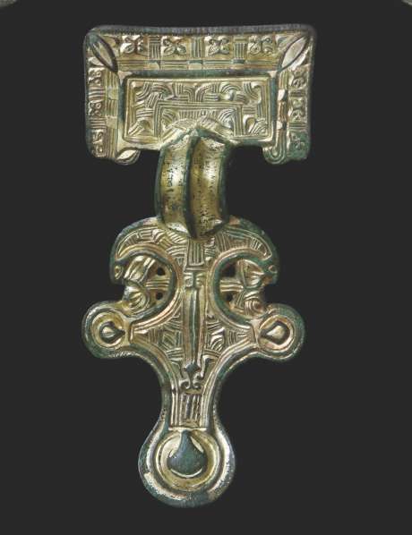 Image of Brooch (square headed)