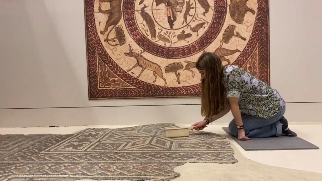 Mosaic cleaning