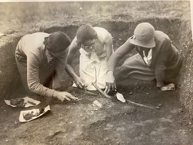 Three women archaeologists
